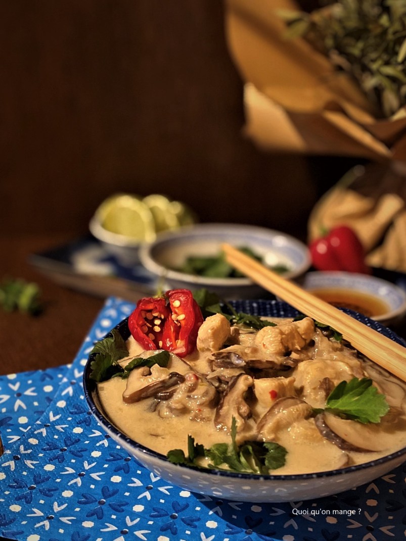Soupe thaï poulet et lait de coco