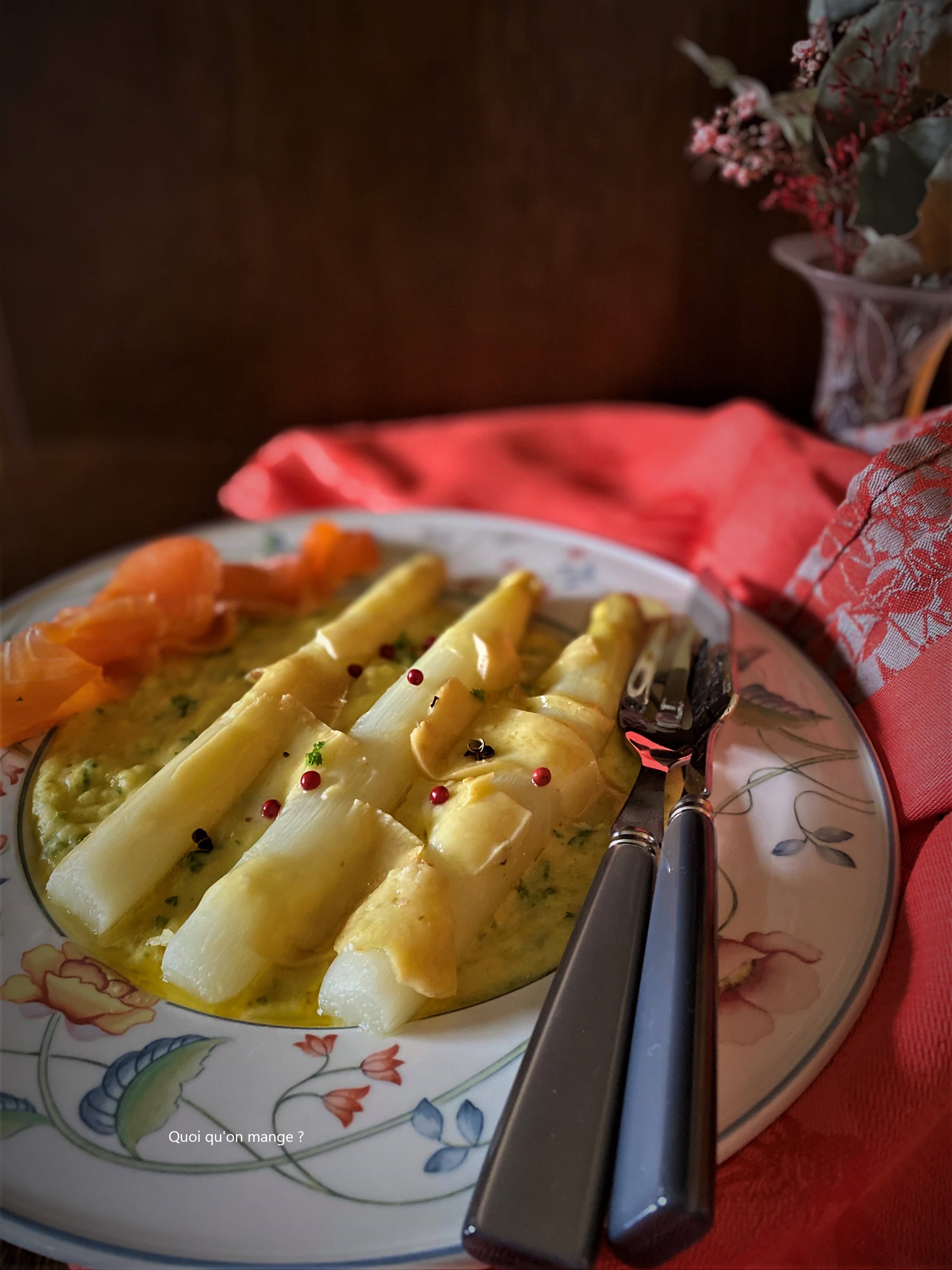 Asperges blanches au vieux Comté sur émulsion de Ratte