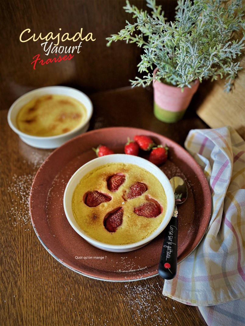 Cuajada au yaourt avec des fraises dedans