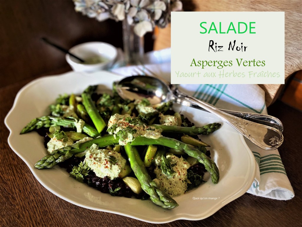 Salade de riz noir aux asperges vertes – yaourt aux herbes fraîches – inspiration Sabrina&nbsp;Ghayour