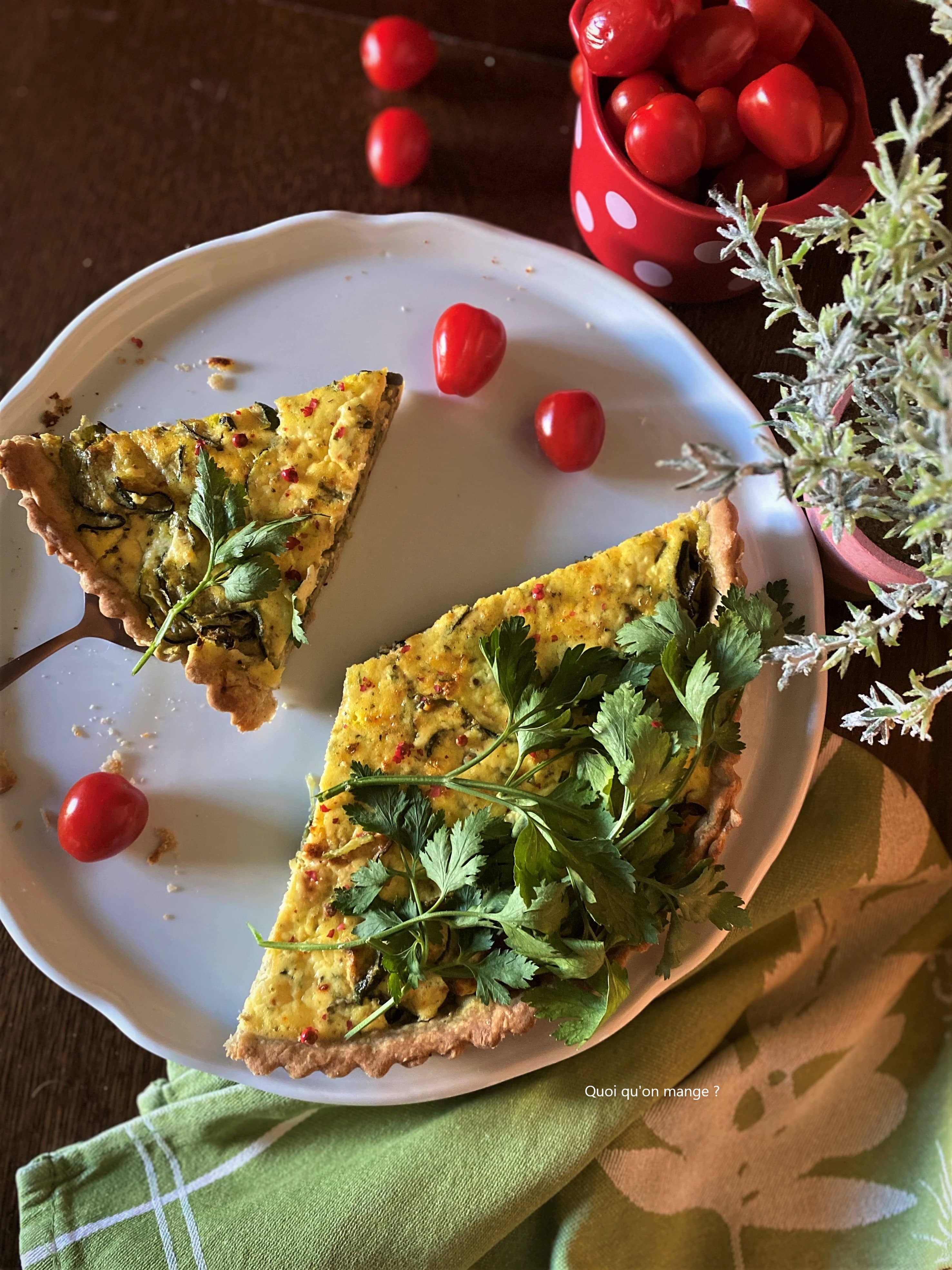 Tarte courgettes, fromages, herbes fraĂźches & de Provence