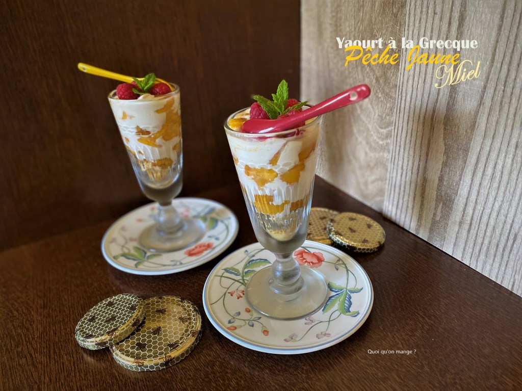 Verrine de pêche au miel et yaourt à la&nbsp;grecque