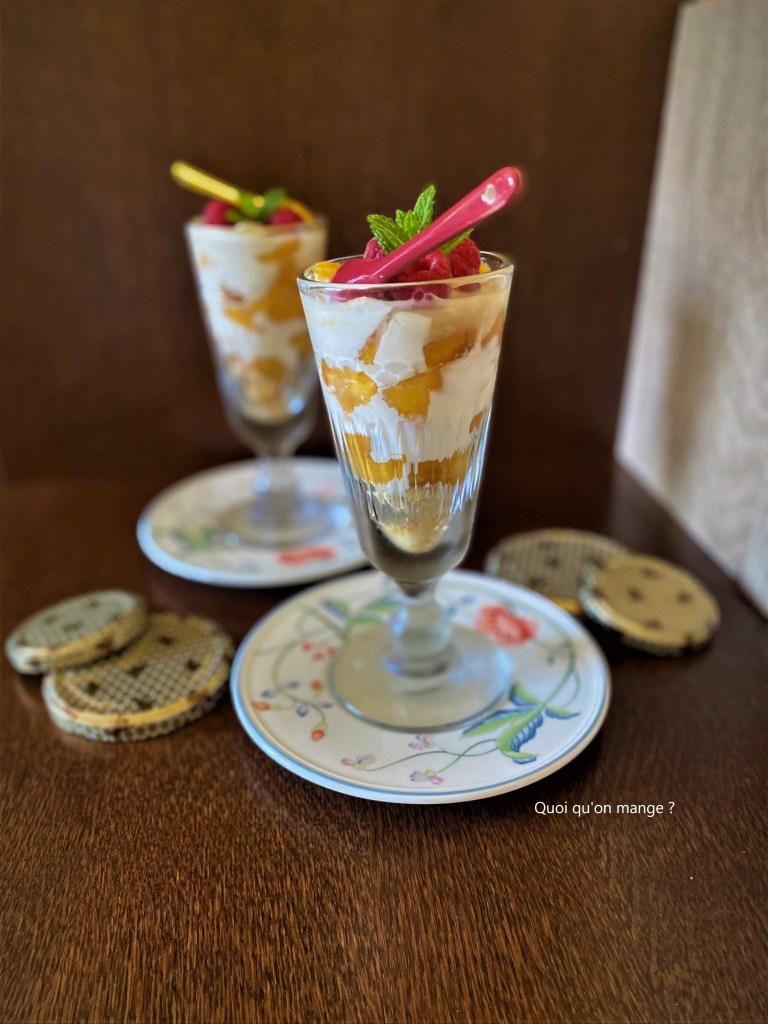 Verrine de pĂȘche au miel et yaourt Ă la grecque