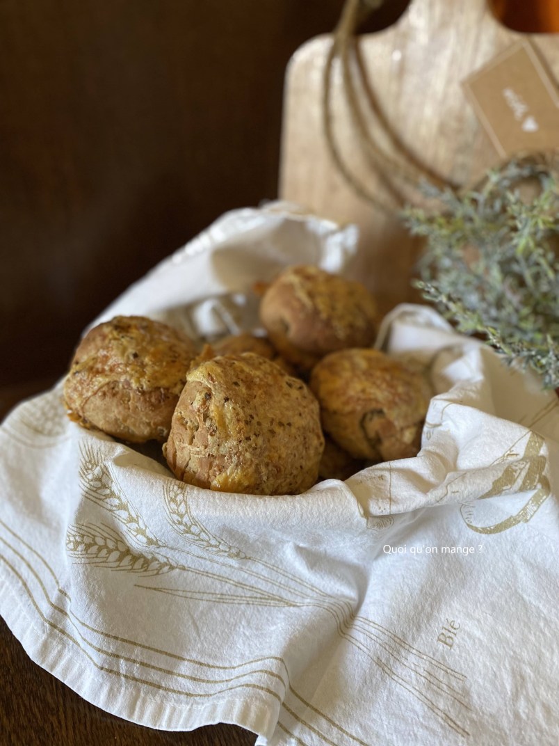 Petits Pains au Cheddar et Zaatar