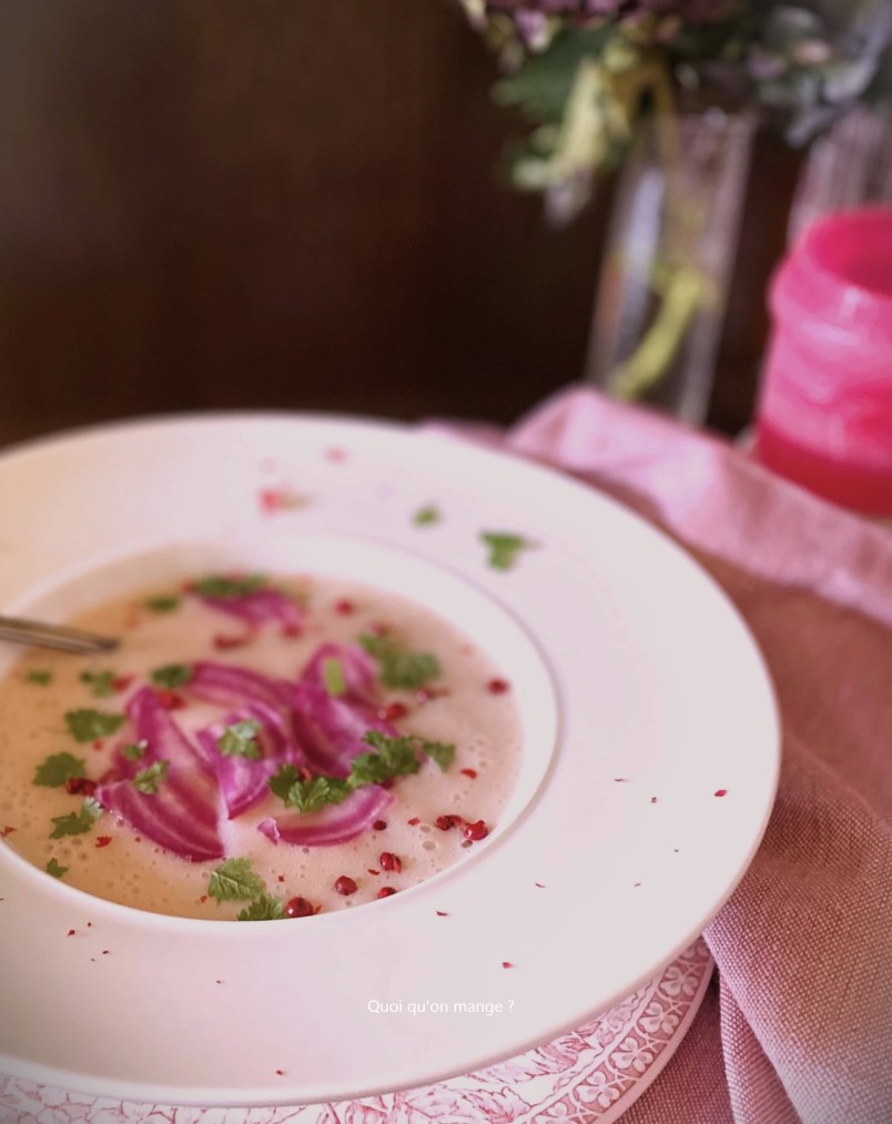 Soupe de pommes de terre à la betterave