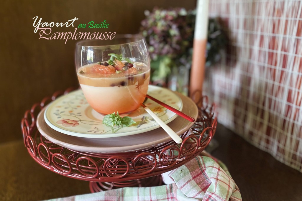 Yaourt grec au basilic – Pamplemousse – Cranberries et&nbsp;Pistaches