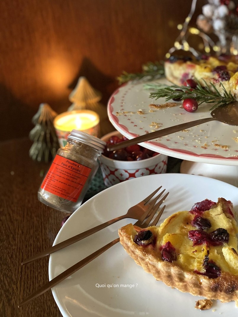 Tarte aux pommes, cranberries et poudre à pain d'épices