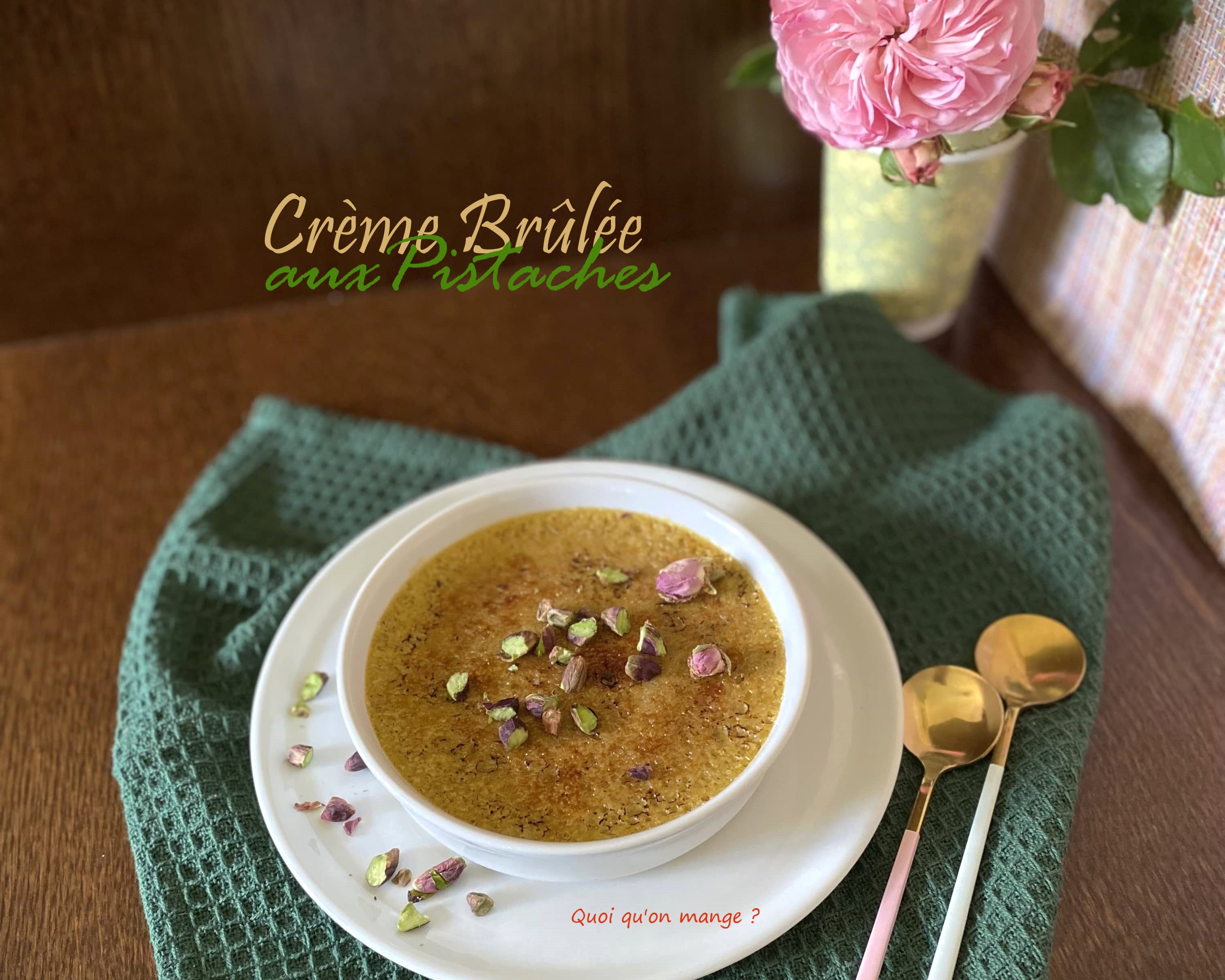 Crème brûlée à la&nbsp;pistache