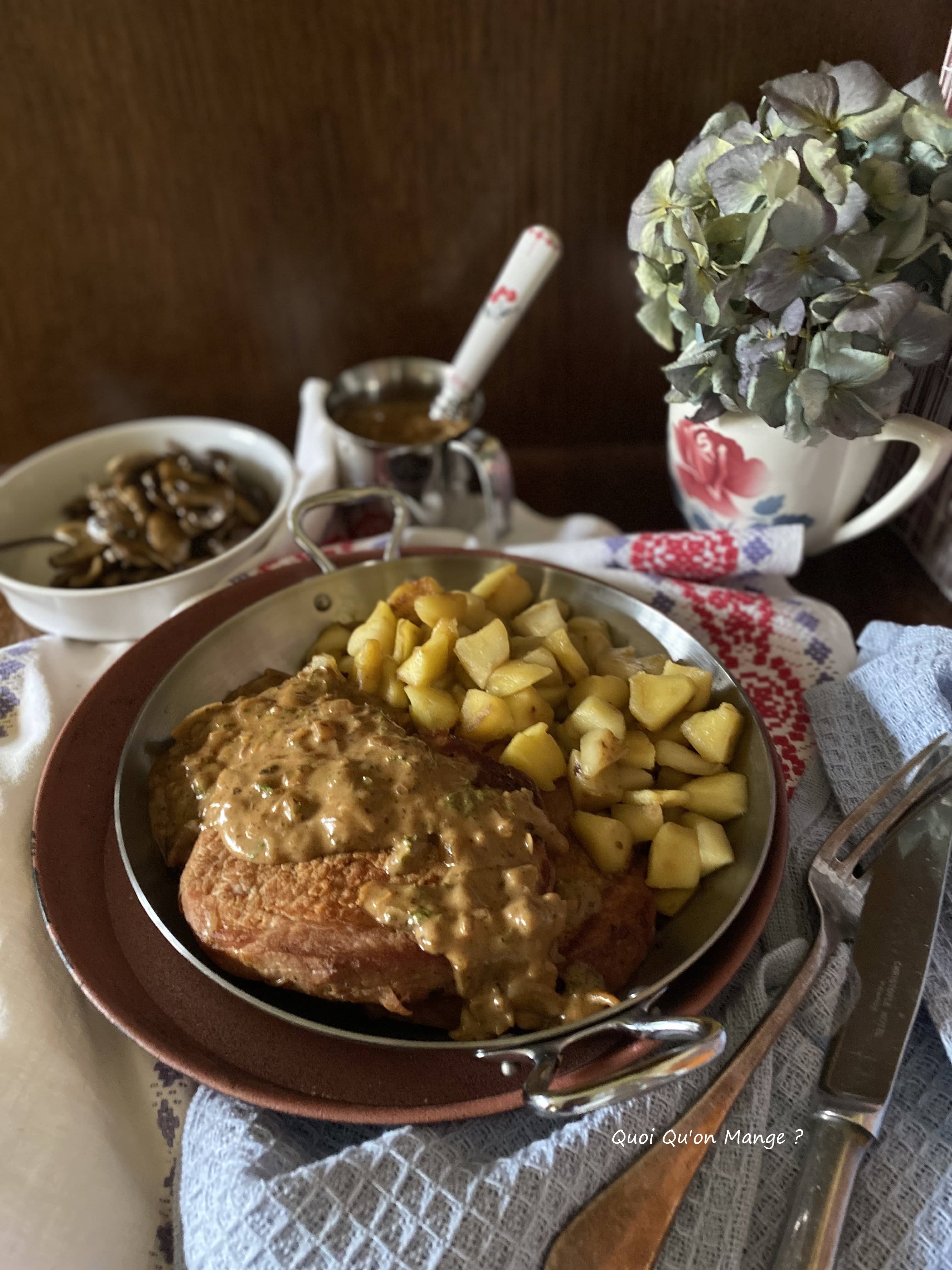 Filet de Porc aux Pommes, sauce au Cidre