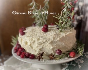 C’est la saison – Gâteau blanc d’hiver Ă la compotĂ©e de cranberries