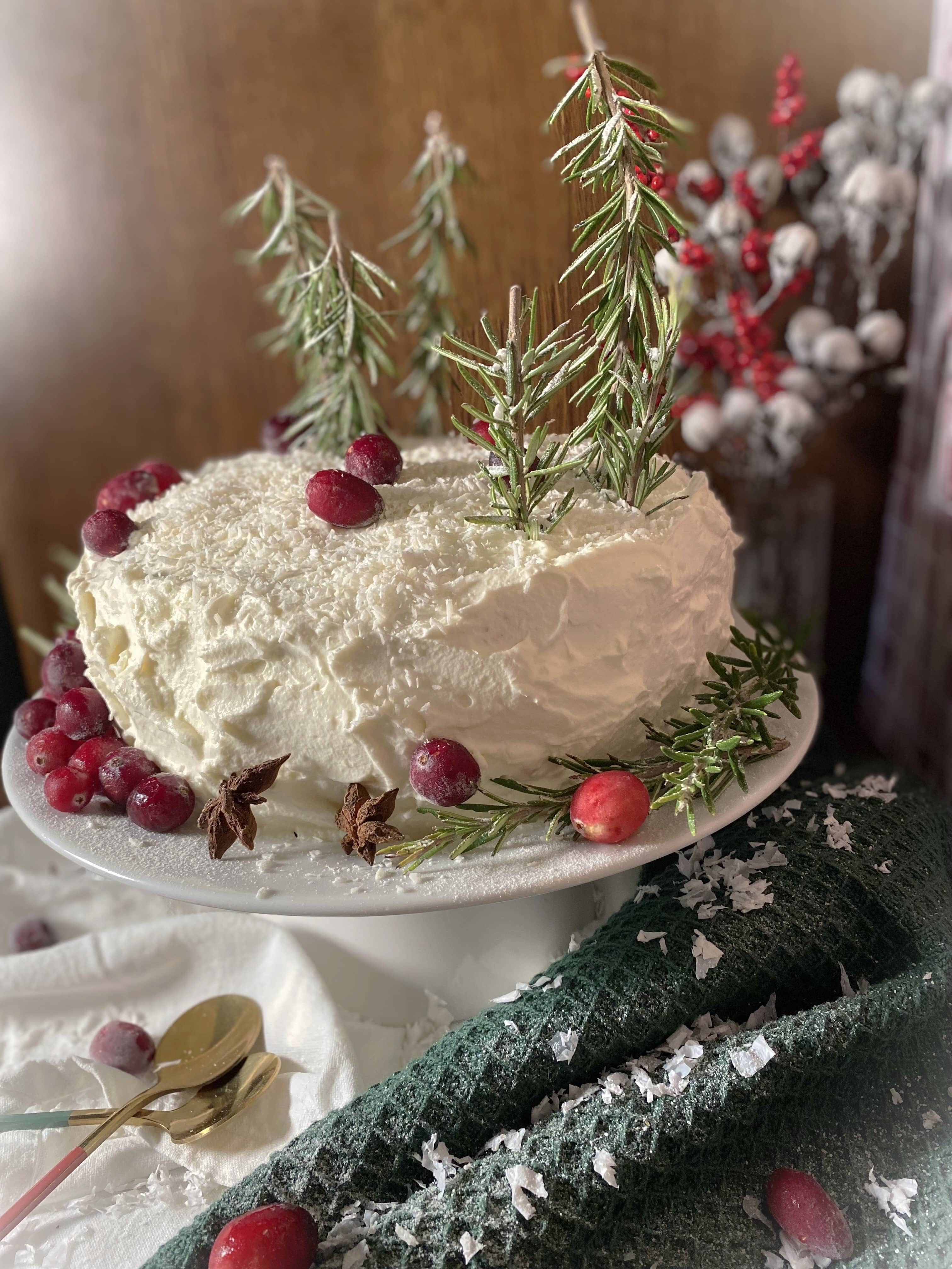 Gâteau Blanc d'Hiver à la compotée de Cranberries