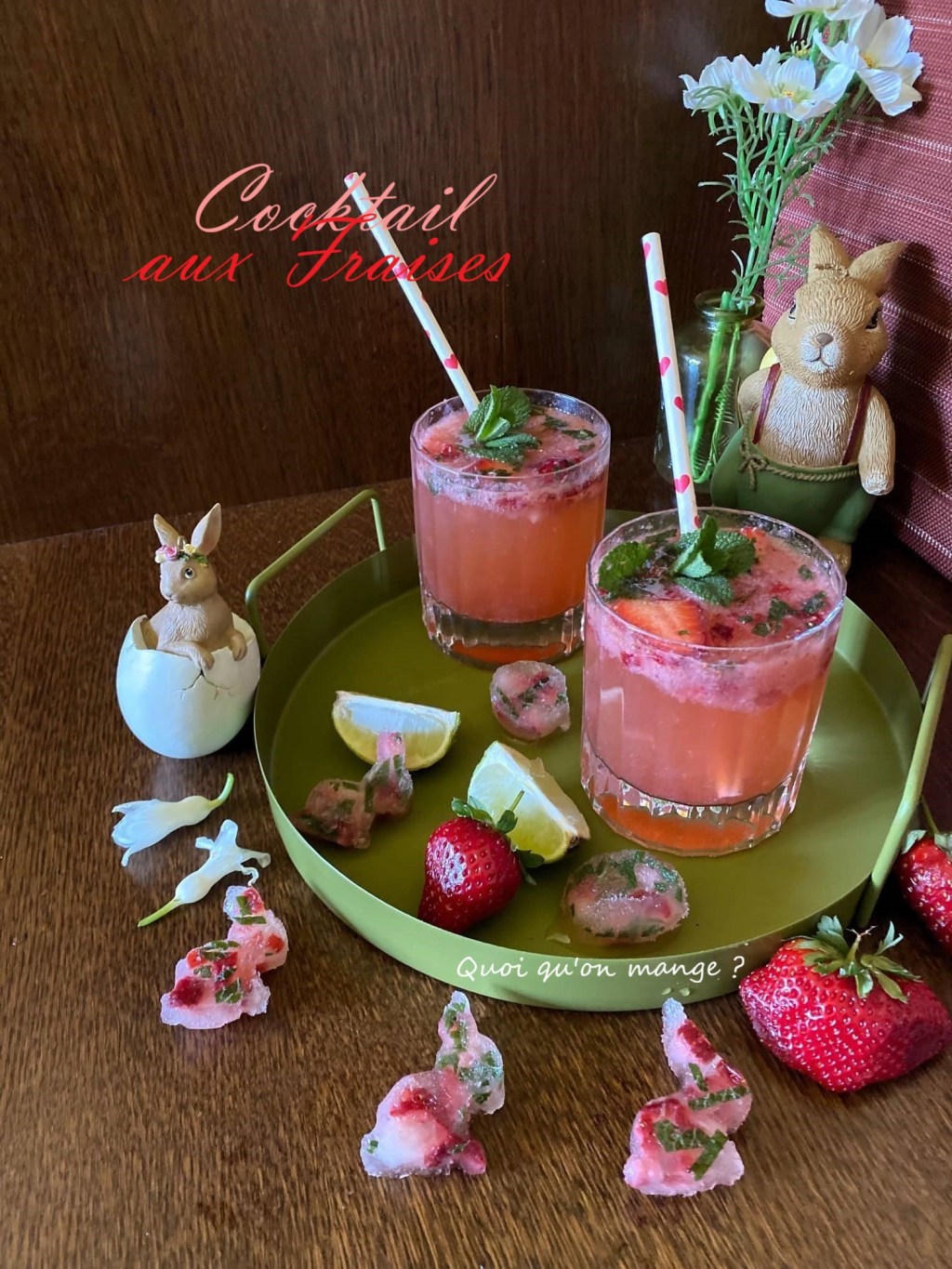 Cocktail aux fraises pour célébrer Pâques et le Printemps
