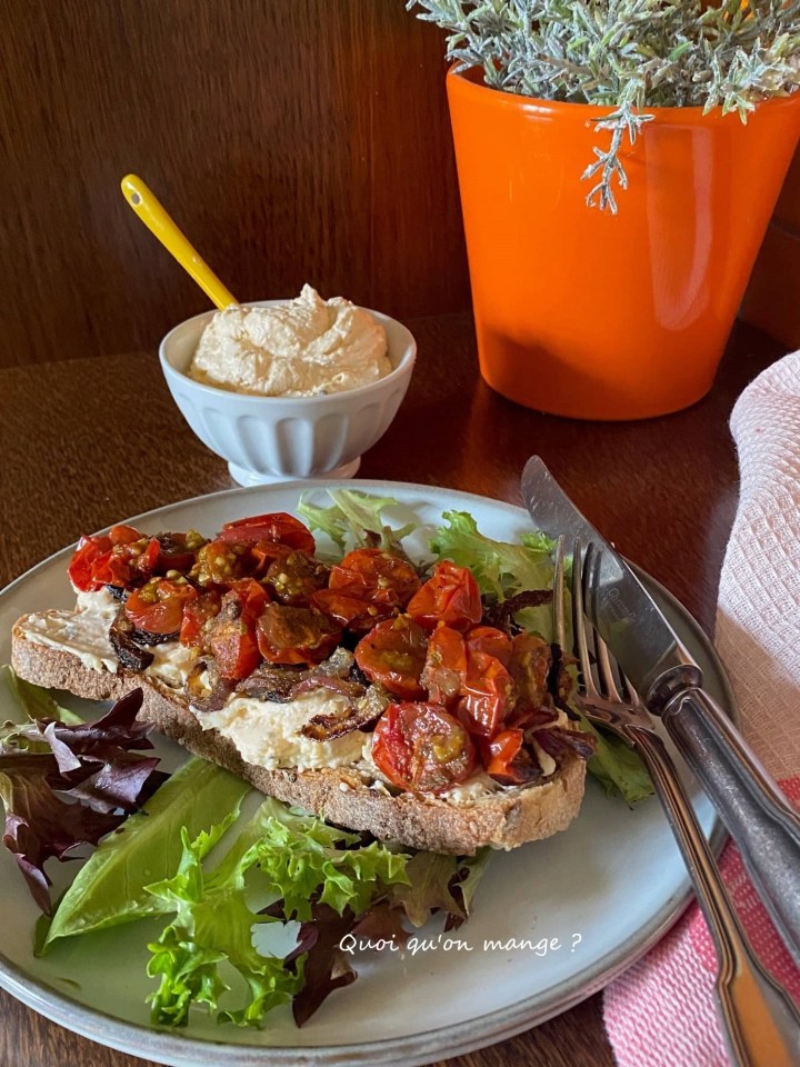 Tartine tomates rôties - Crème de feta & Zaatar