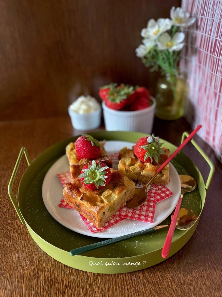 Barres Sablées à la Rhubarbe