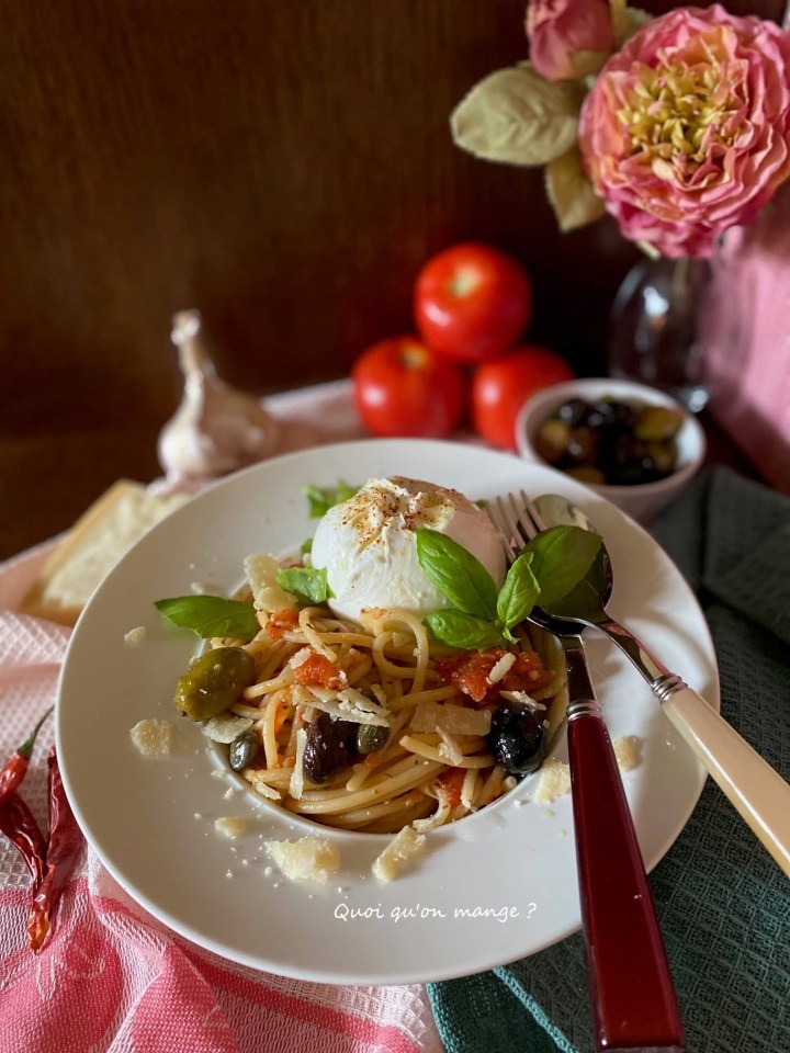 Spaghetti aux Tomates Fraîches du Jardin, Burrata