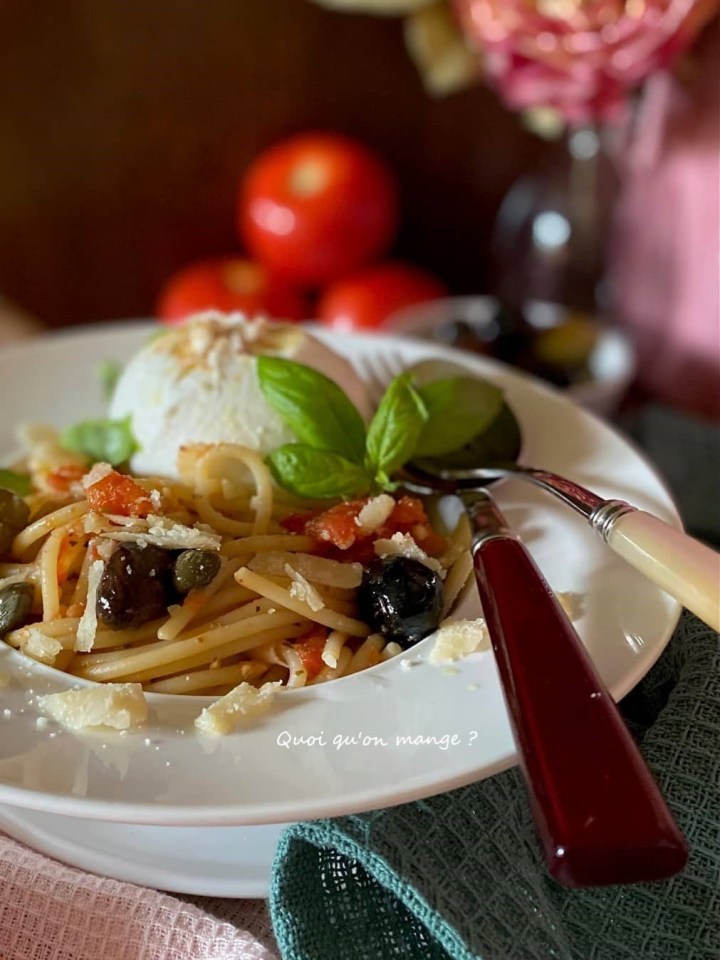 Spaghetti aux Tomates Fraîches du Jardin, Burrata