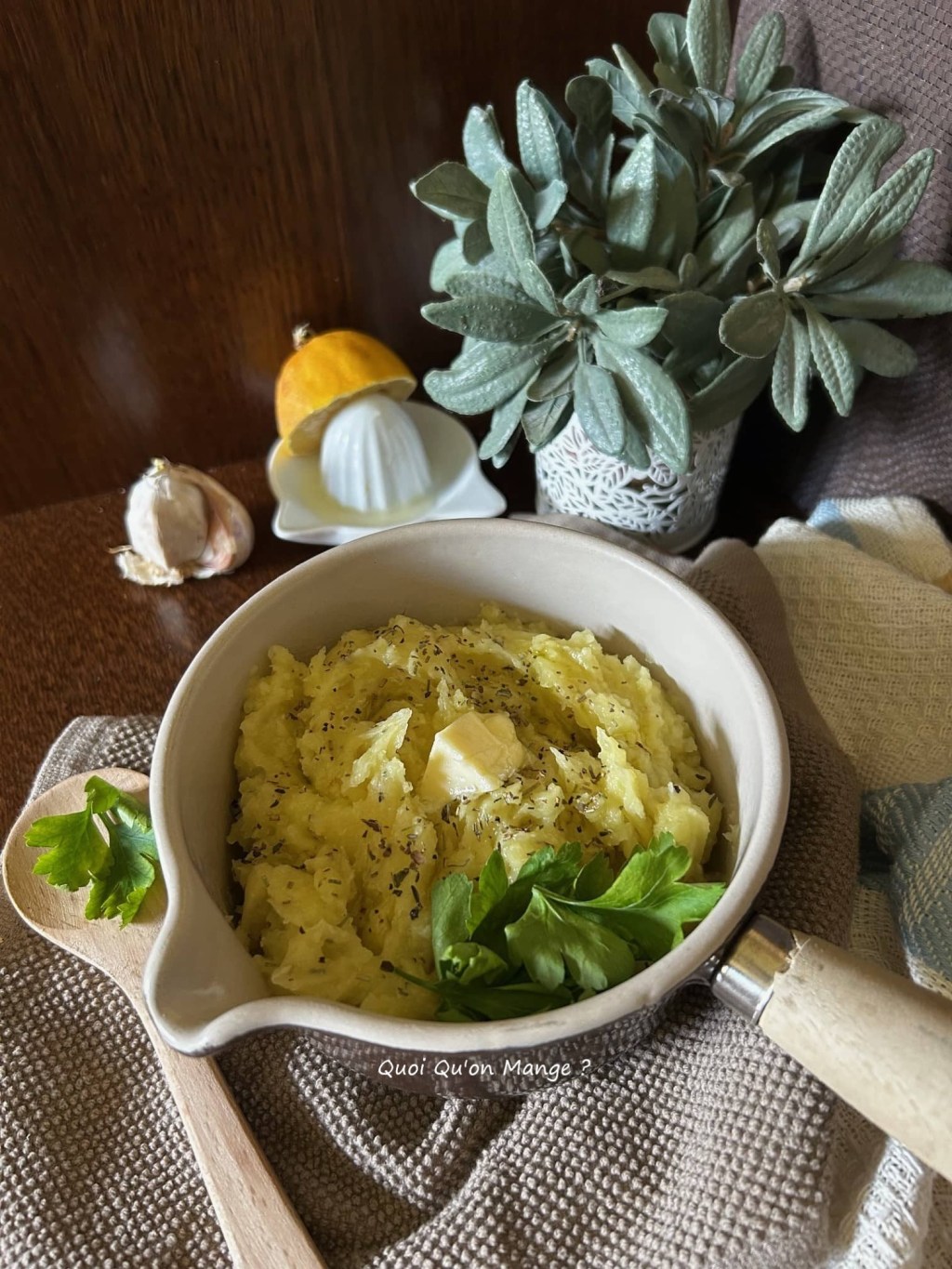 Ecrasée de Pommes de Terre Grenaille, Ail, Citron et Huile d'Olive